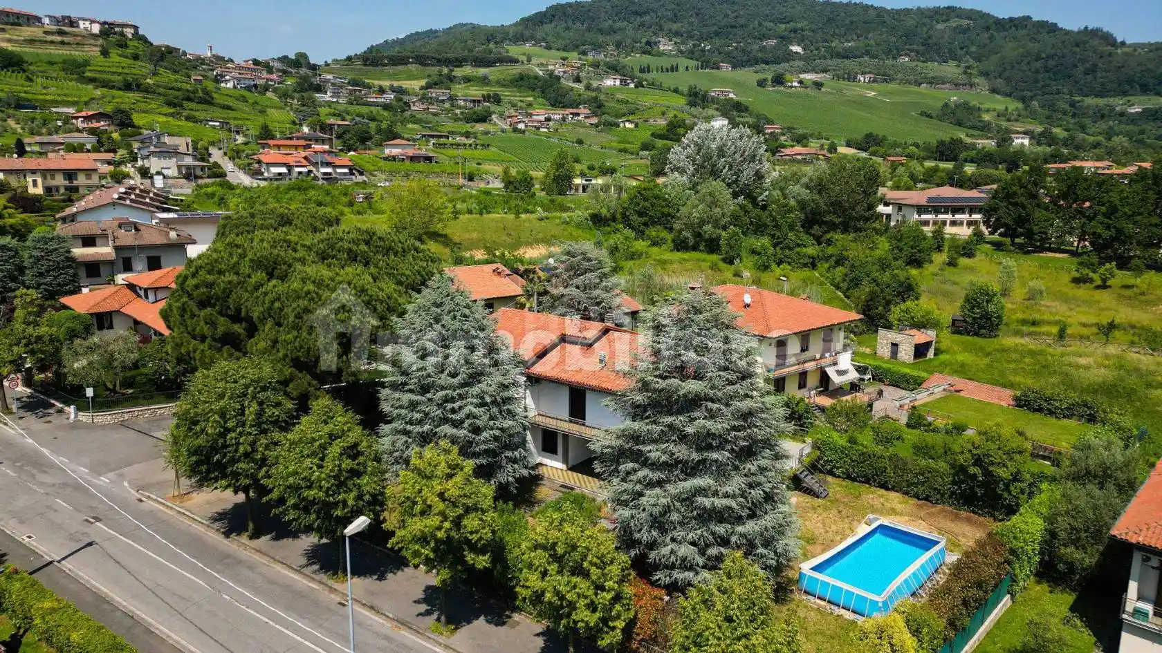 Villa in vendita a Grumello del Monte