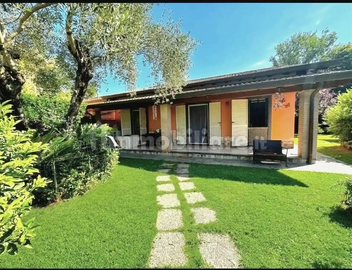 Villa in vendita a Massa