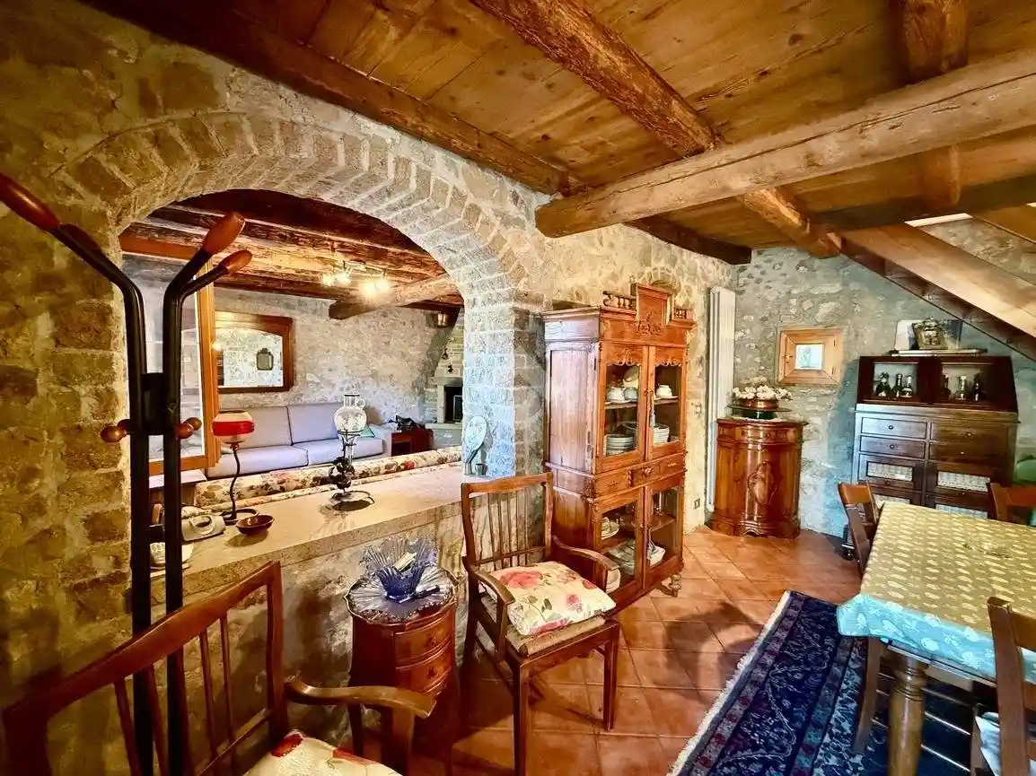 Rustico - Casale in vendita a Rovolon