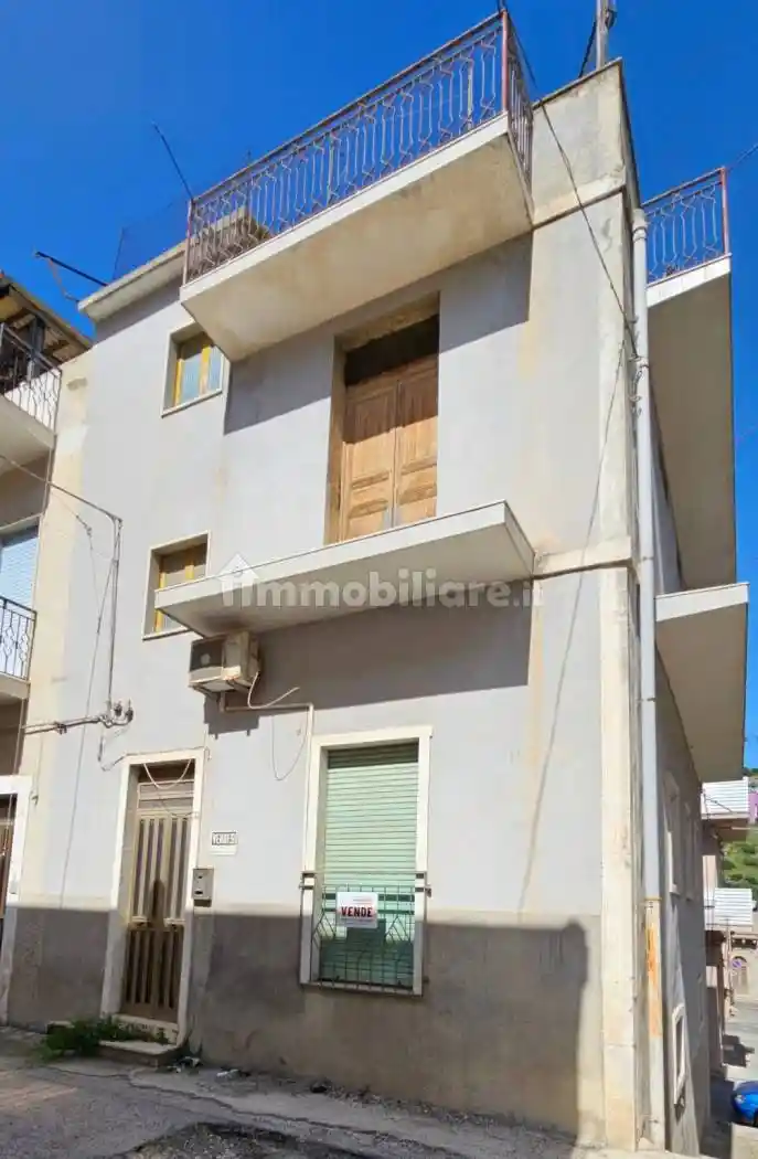 Casa indipendente in vendita a Scicli