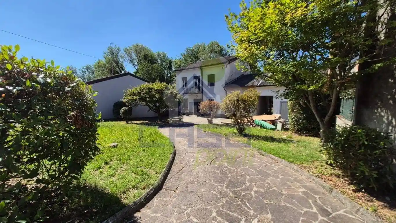 Villa in vendita a Pizzighettone