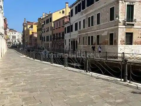 Appartamento in vendita a Venezia