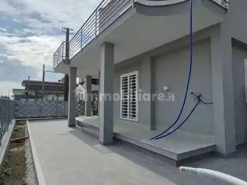 Appartamento in vendita a Castel Volturno