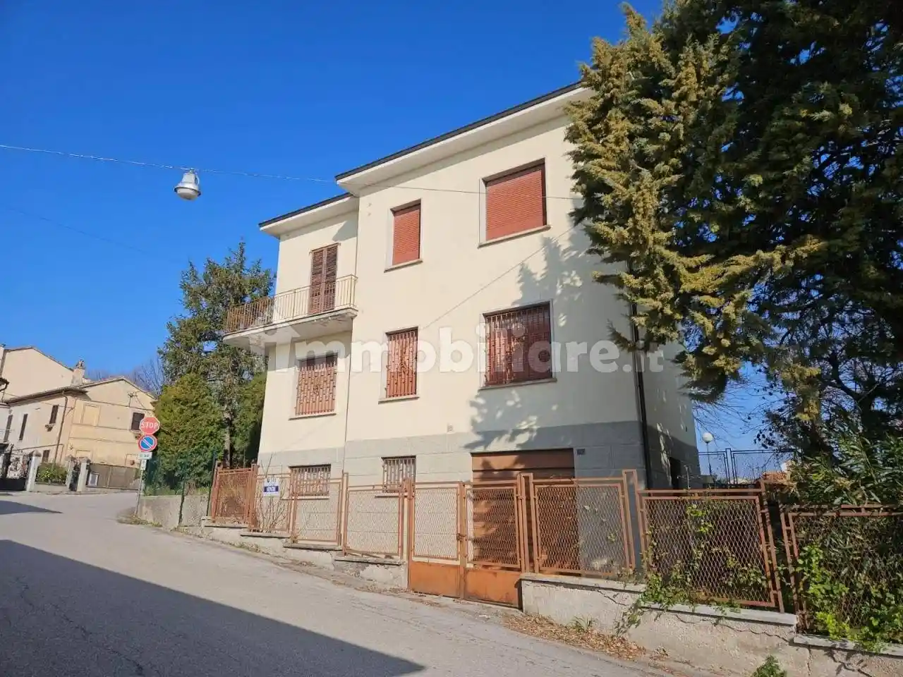Palazzo - Edificio in vendita a Monte Porzio