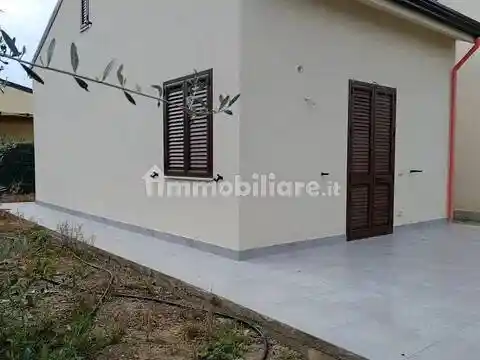 Villa in vendita a Campofelice di Roccella