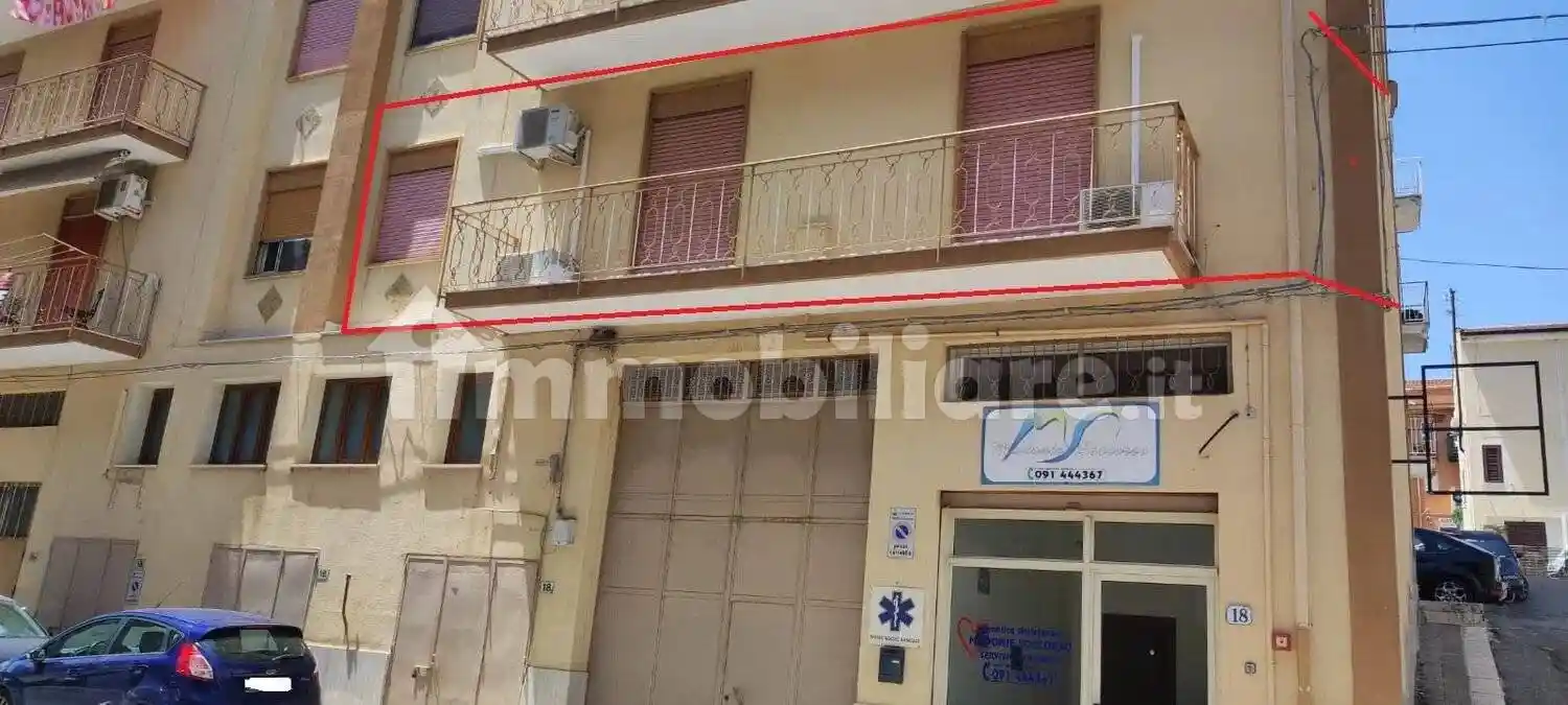 Appartamento in vendita a Campofelice di Roccella
