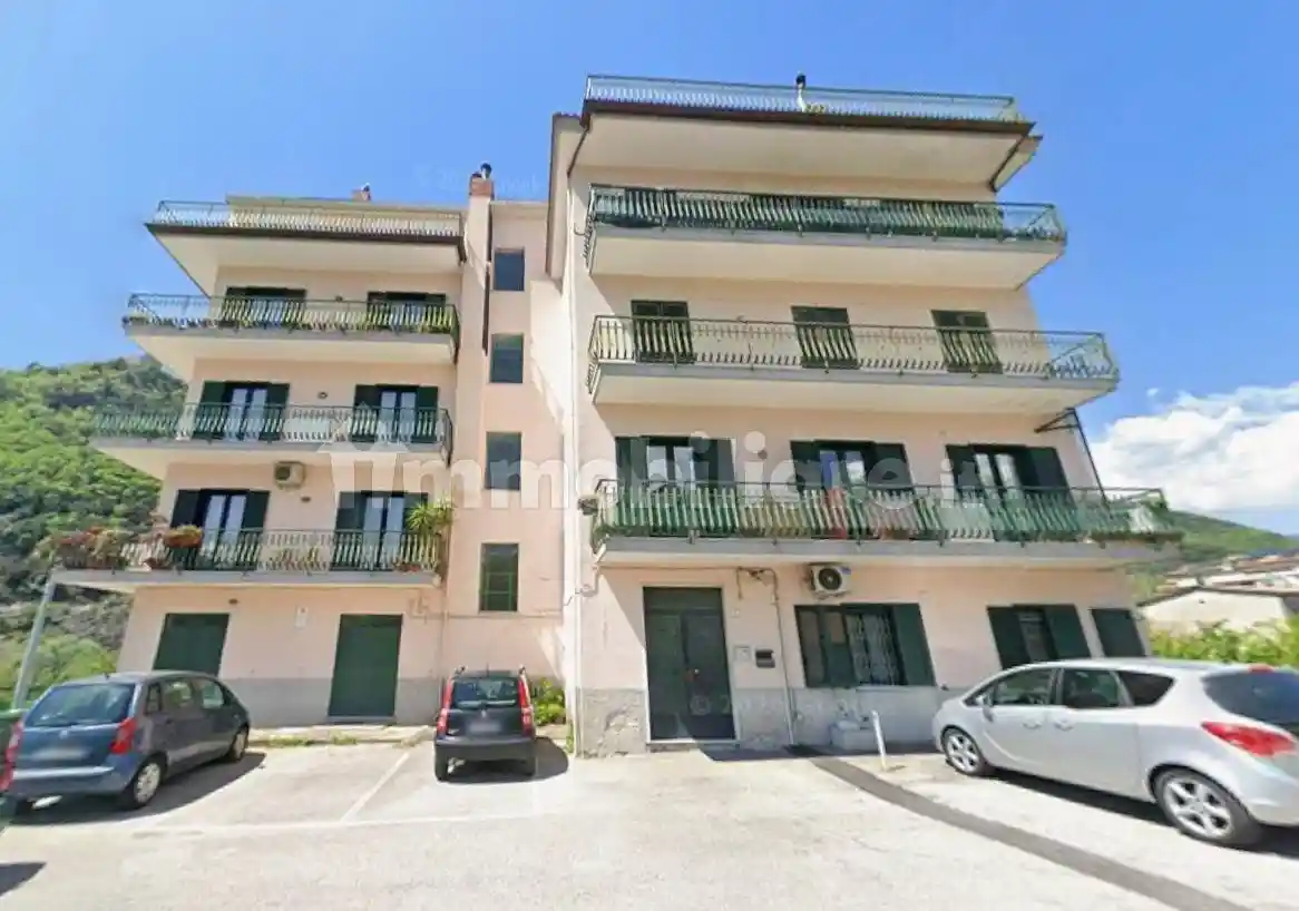 Appartamento in vendita a Giffoni Valle Piana