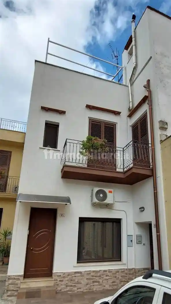 Casa indipendente in vendita a Partanna