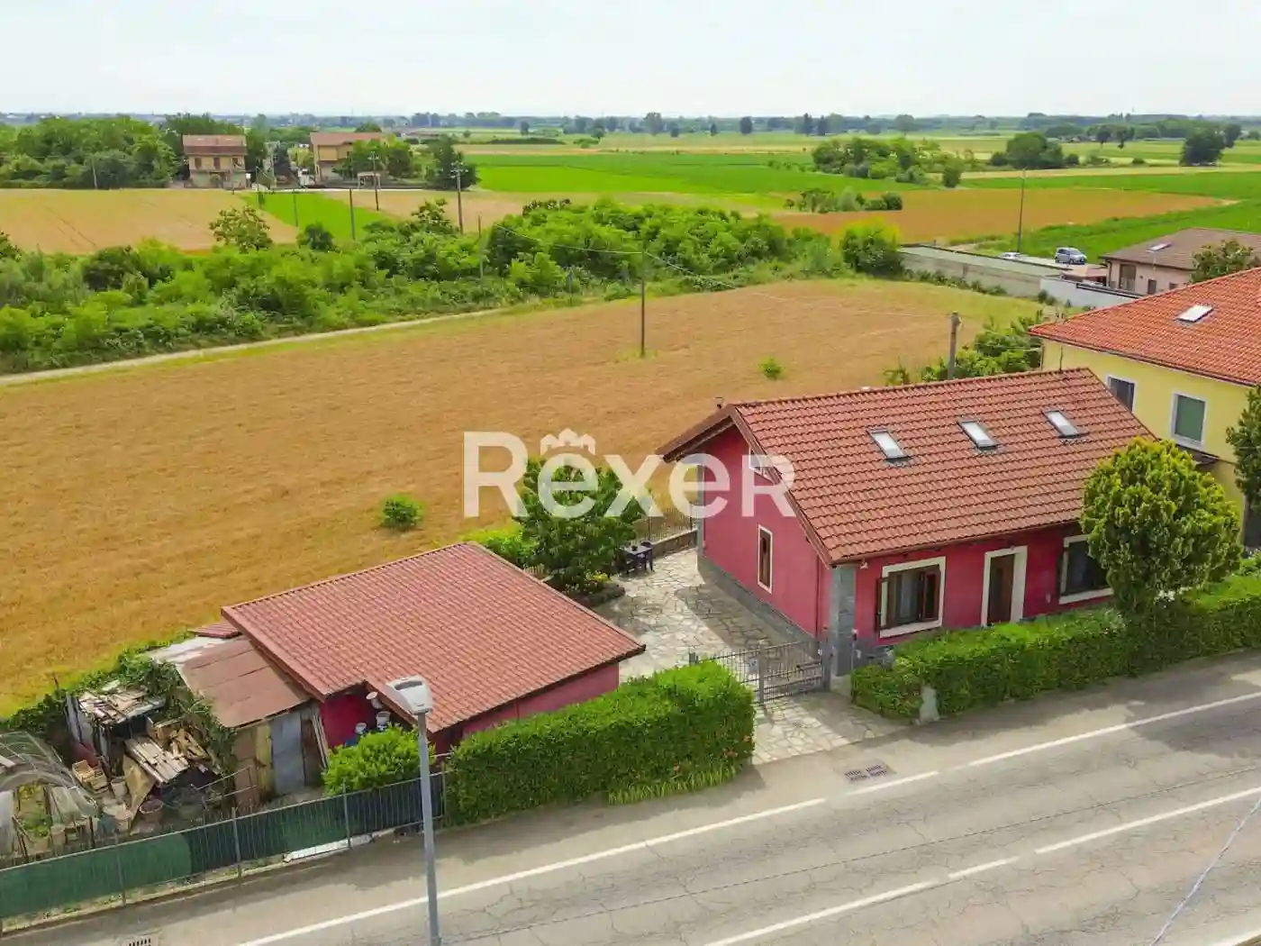 Villa - foto 2