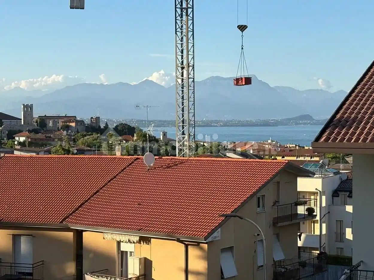 Appartamento in vendita a Desenzano del Garda