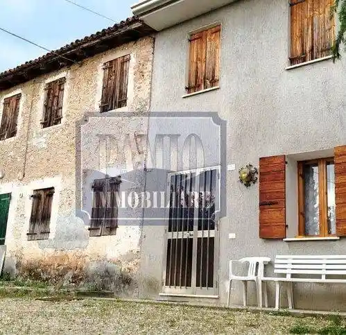 Rustico - Casale in vendita a Volpago del Montello