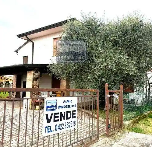 Villa in vendita a Nervesa della Battaglia