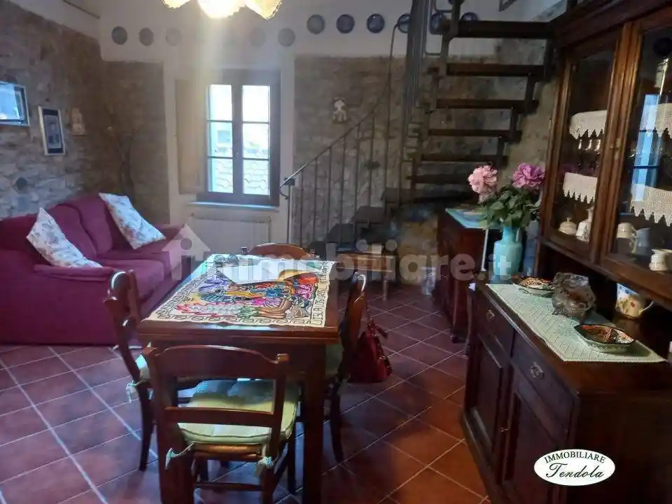 Appartamento in vendita a Fosdinovo