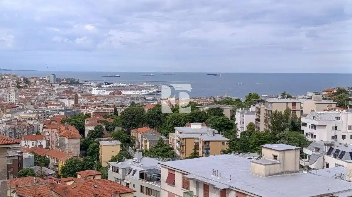 Appartamento in vendita a Trieste