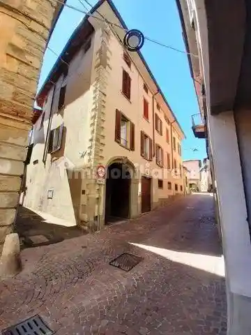 Appartamento in vendita a Caprino Bergamasco