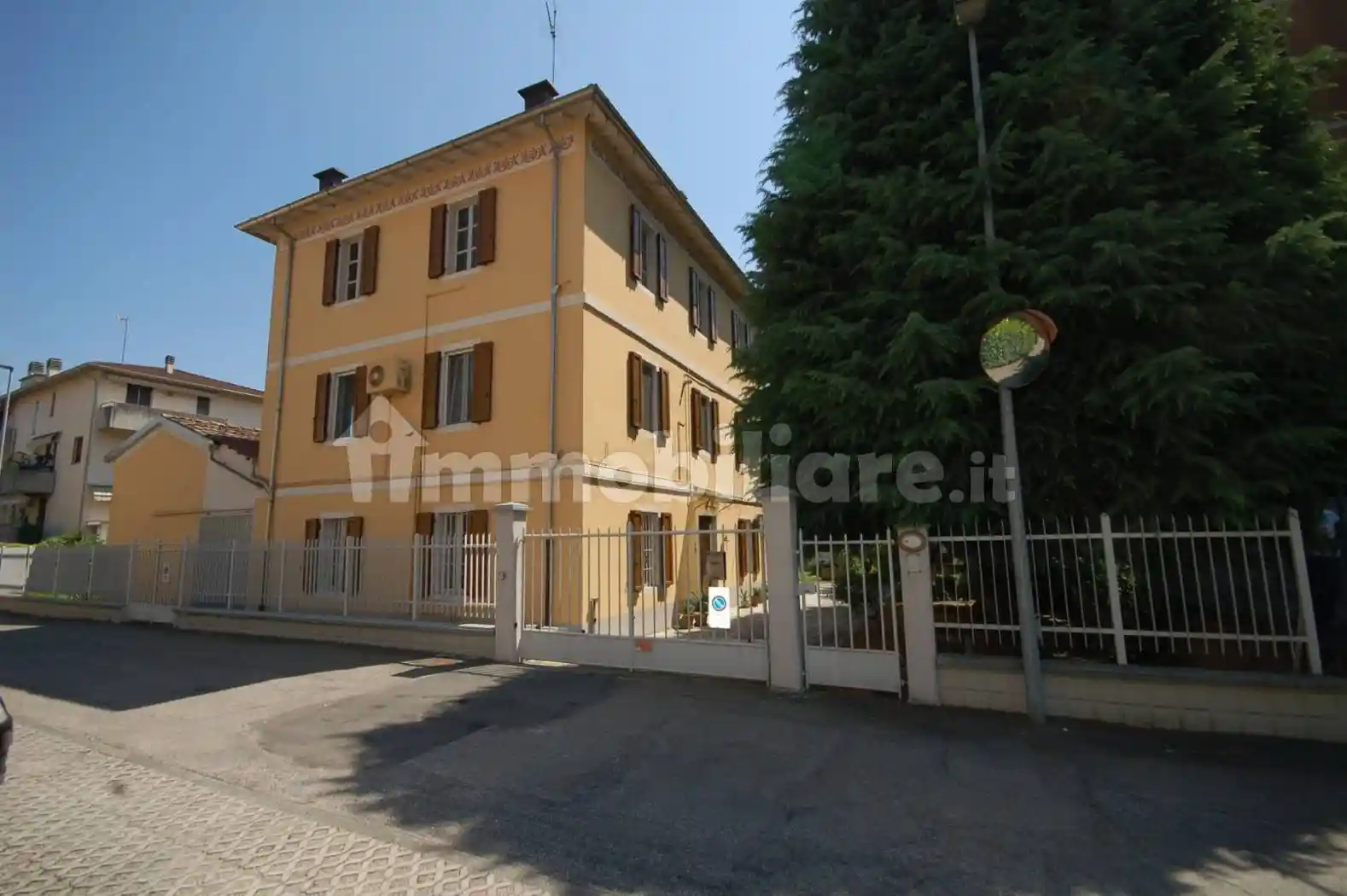 Villa in vendita a Parma