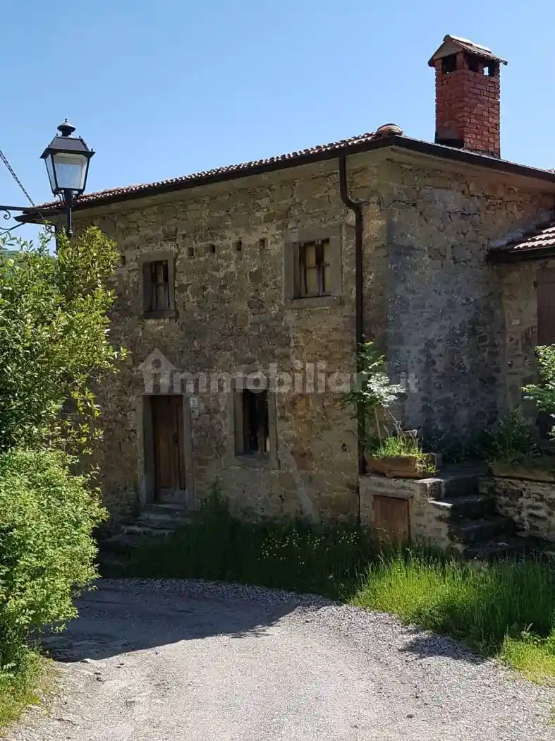Casa indipendente in vendita a Chiusi della Verna