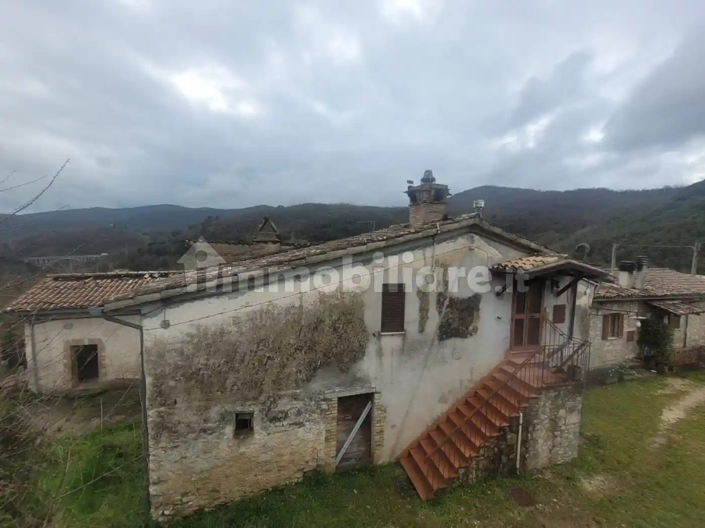Rustico - Casale in vendita a Spoleto