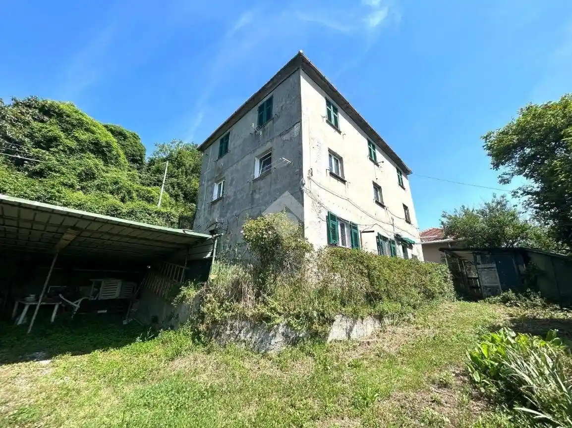 Villa in vendita a Serra Riccò