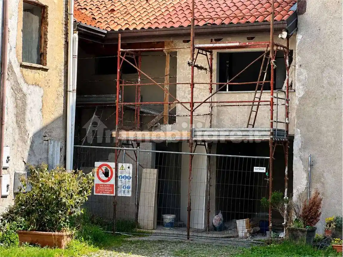Appartamento in vendita a Lomazzo
