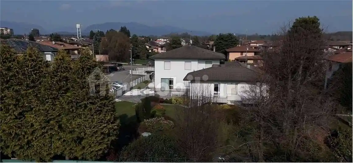 Villa in vendita a Bulgarograsso