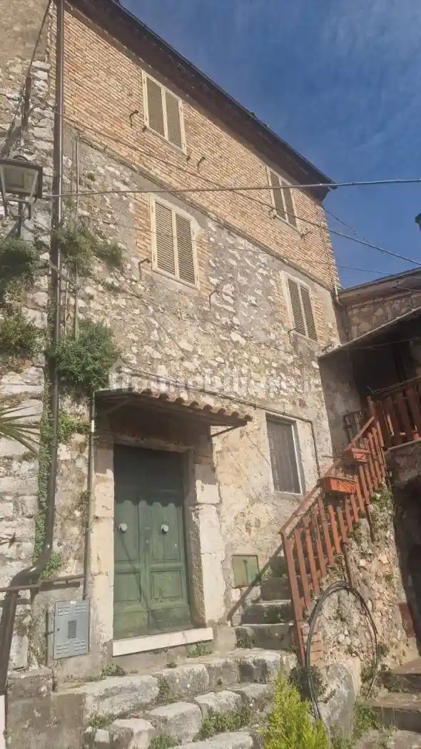 Casa indipendente in vendita a Castro dei Volsci