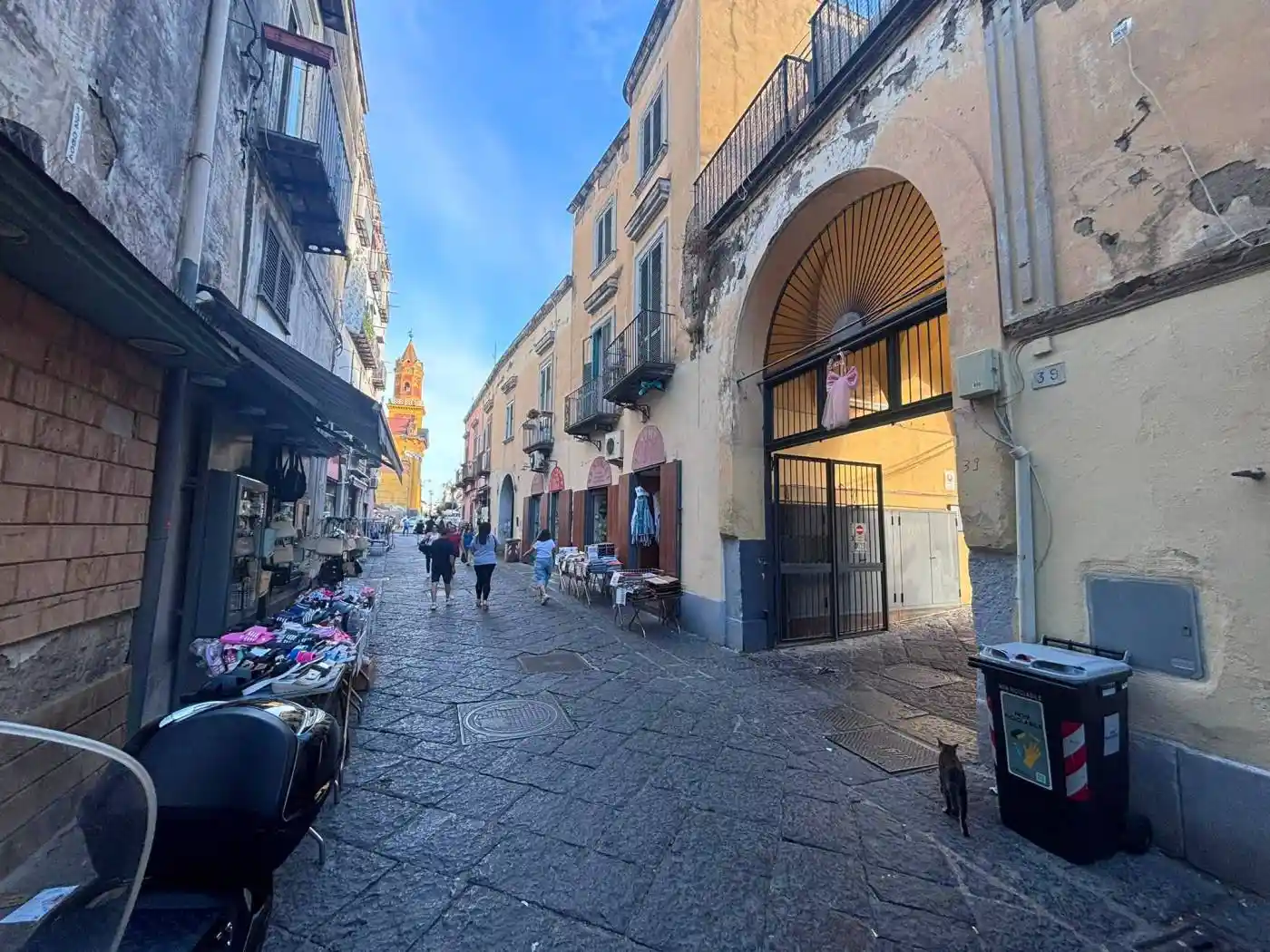 Appartamento in vendita a Napoli