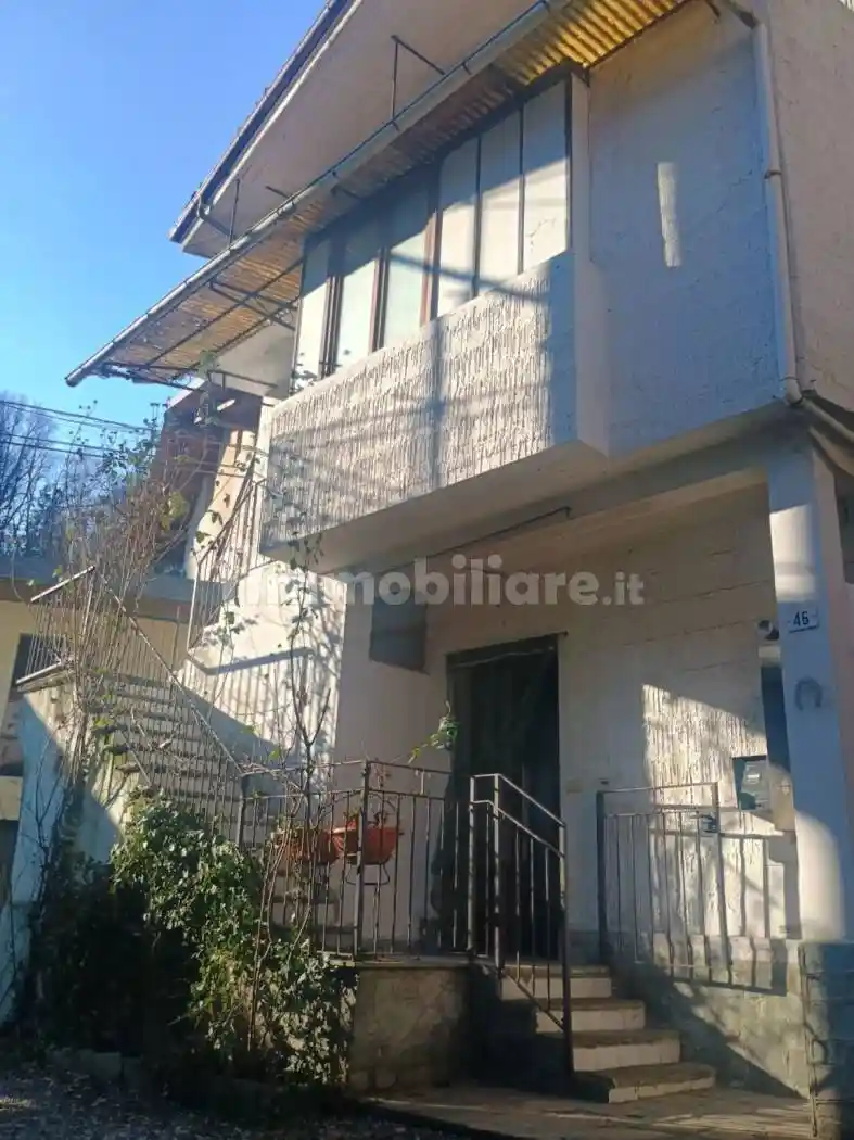 Casa indipendente in vendita a Rocca Canavese