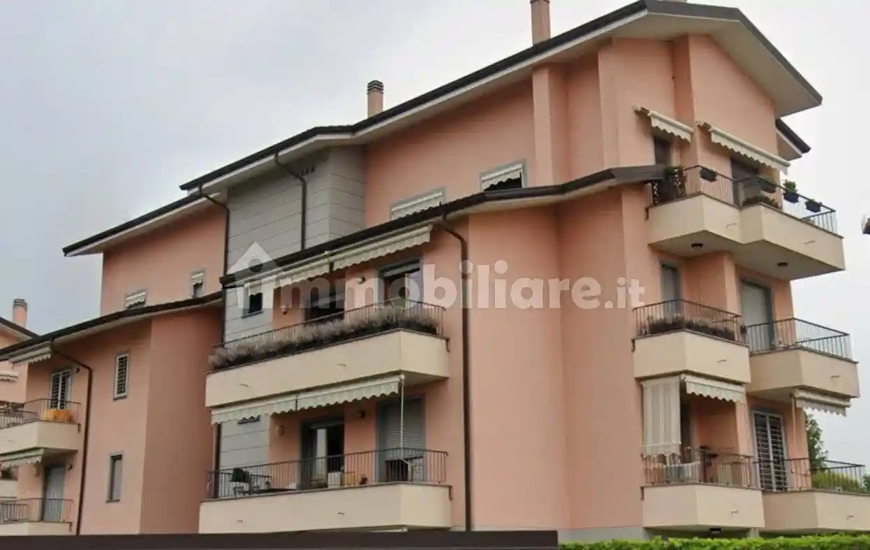 Appartamento in vendita a Arese