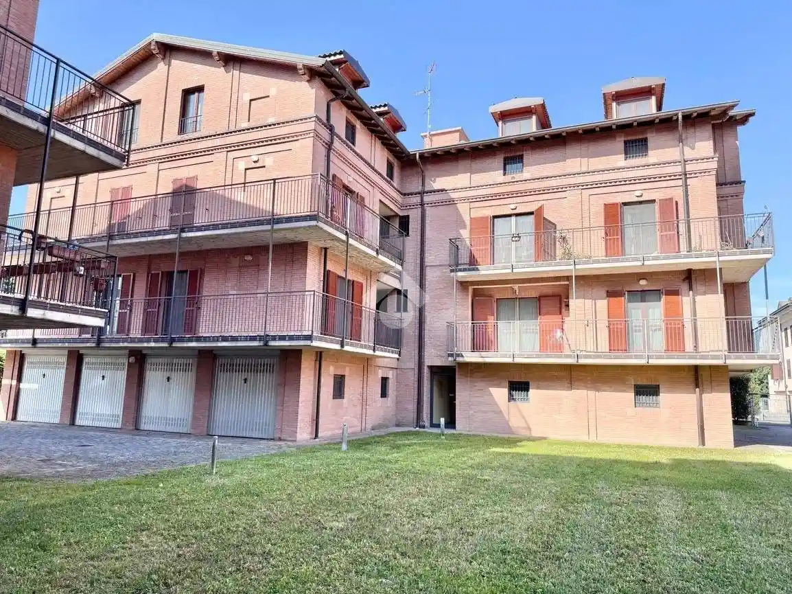 Appartamento in vendita a Vernate
