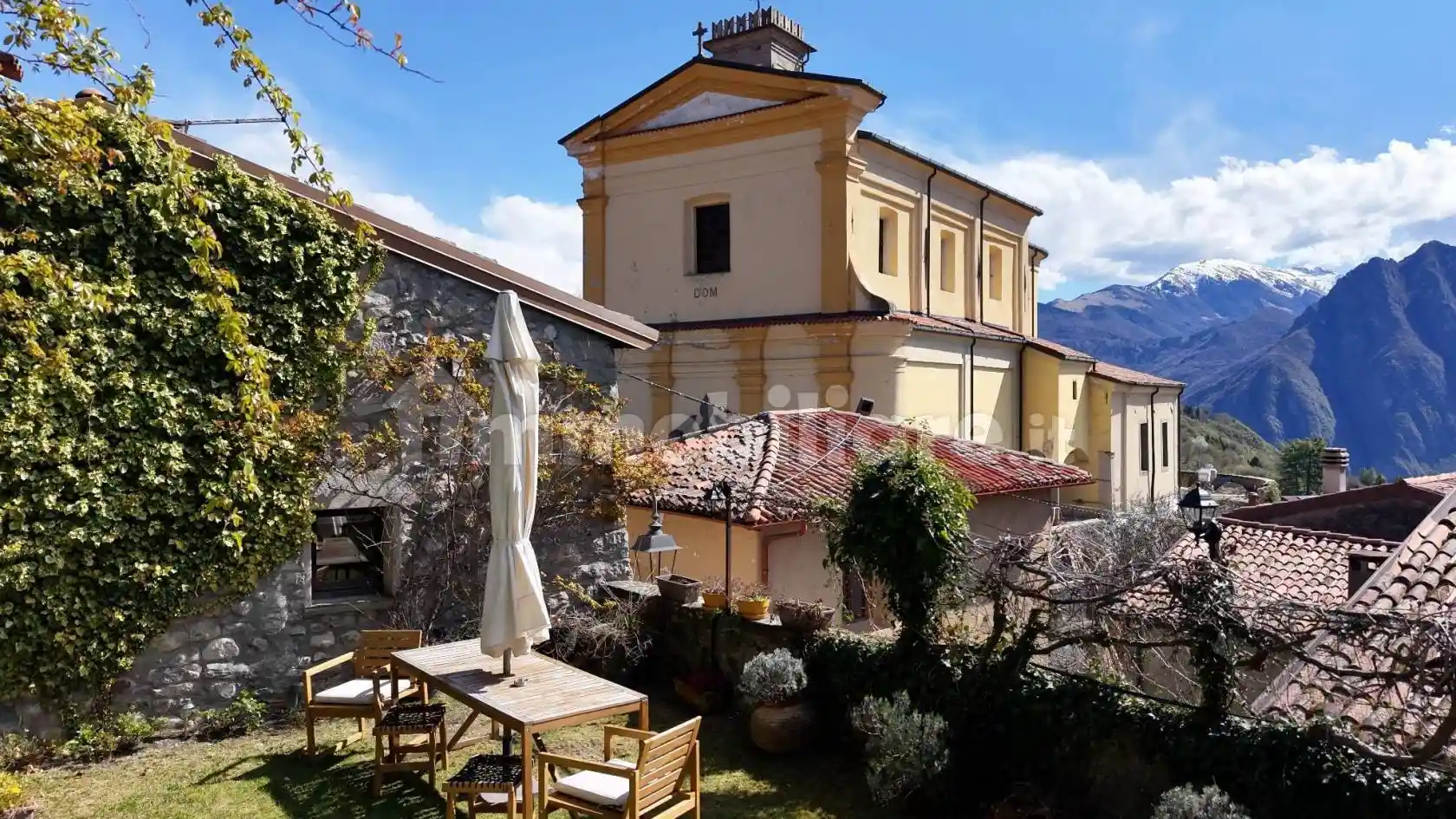 Rustico - Casale in vendita a Solto Collina