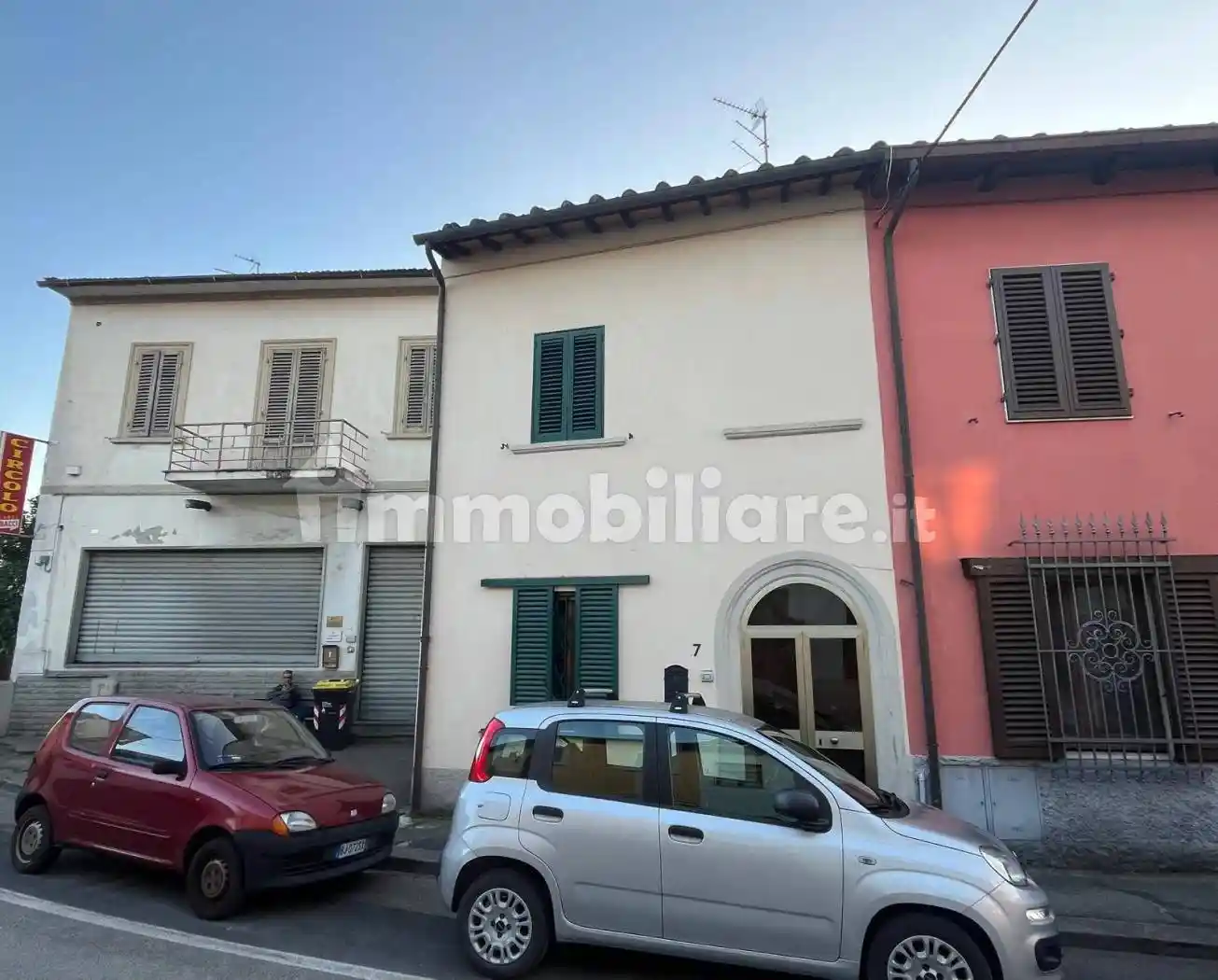 Casa indipendente in vendita a Campi Bisenzio
