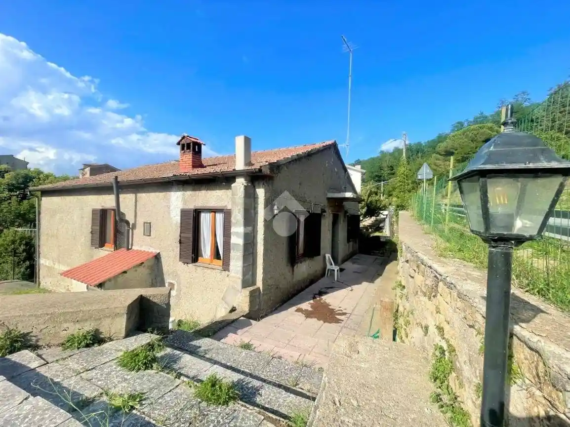 Villa in vendita a Valentano