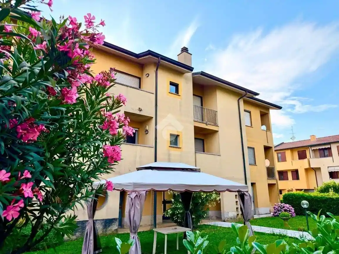 Appartamento in vendita a Mozzanica