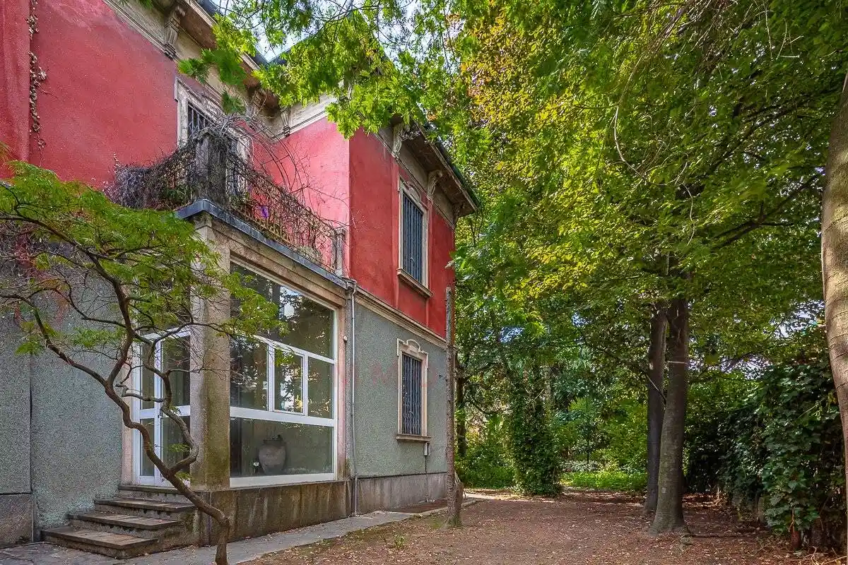 Villa in vendita a Milano