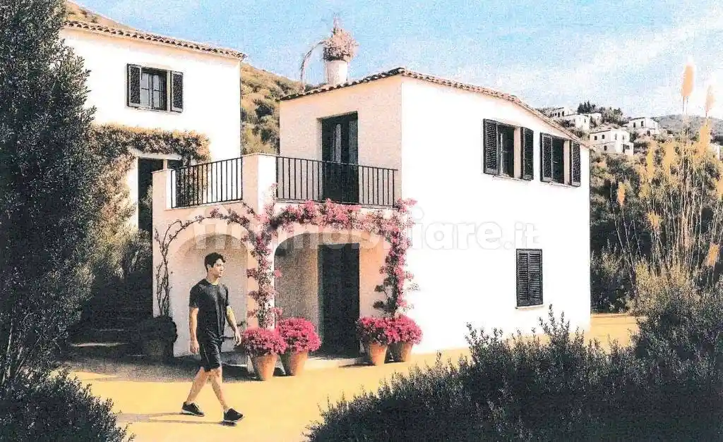 Villa in vendita a Marciana