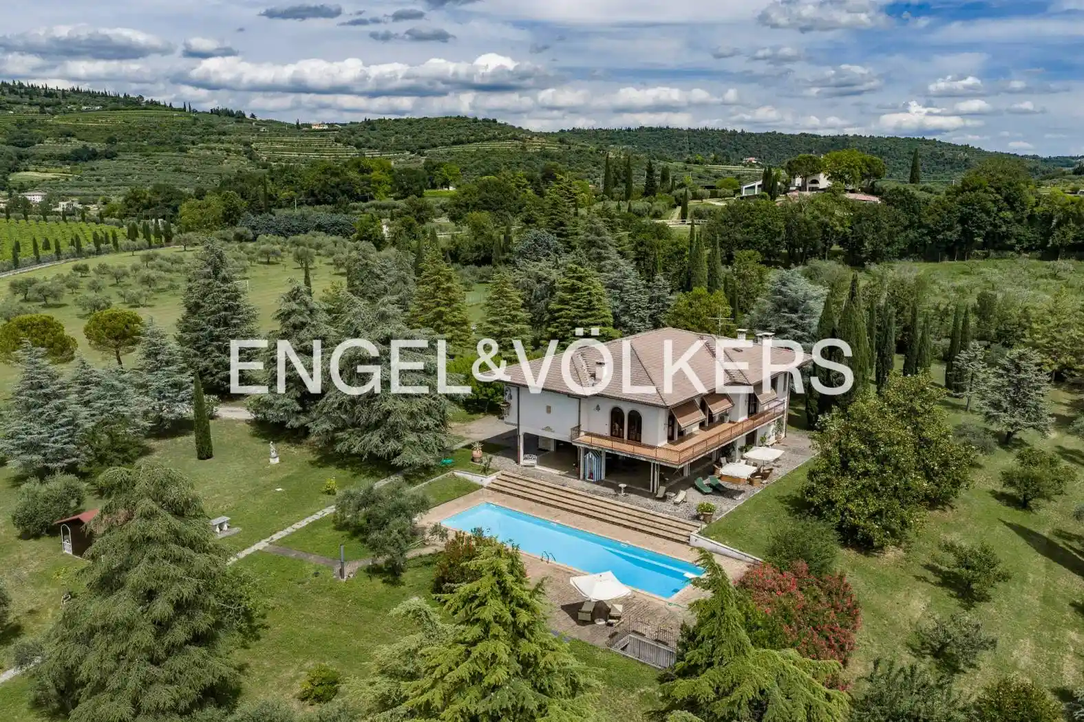 Villa in vendita a Verona
