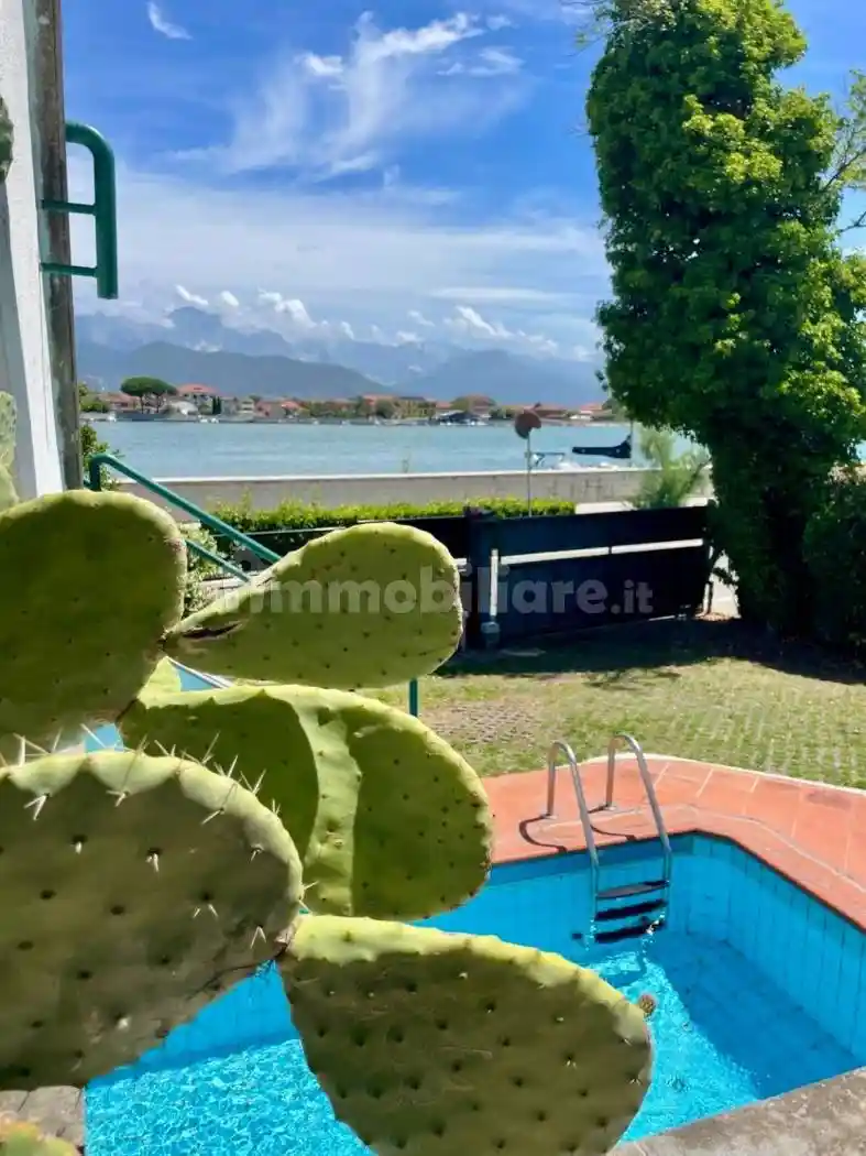 Villetta a schiera in vendita a Ameglia
