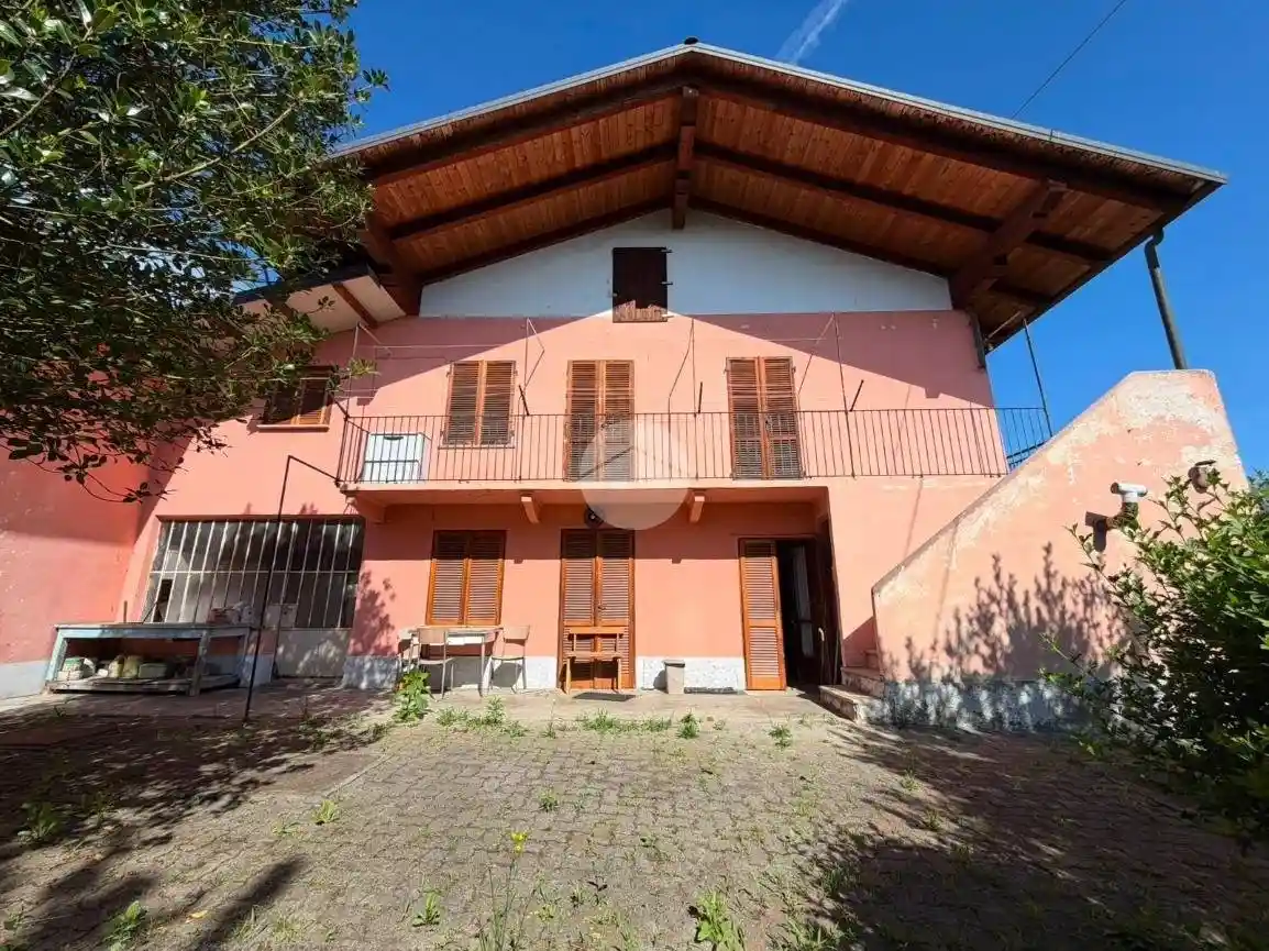 Casa indipendente in vendita a Cuorgnè