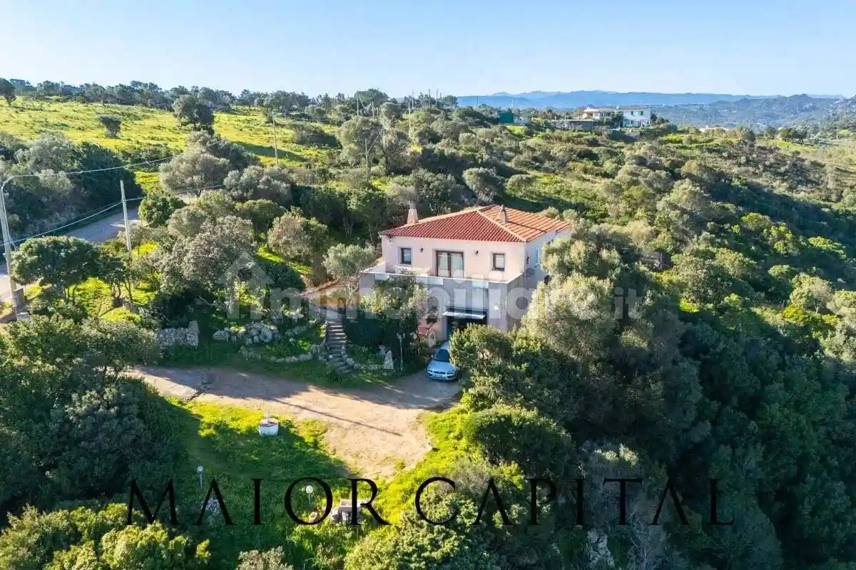 Villa in vendita a Olbia
