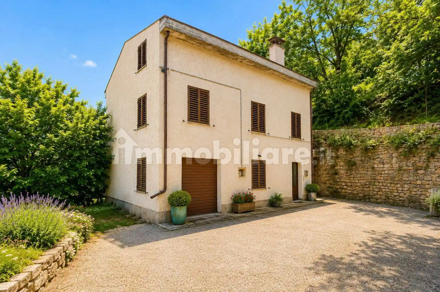 Villa in vendita a Rosora