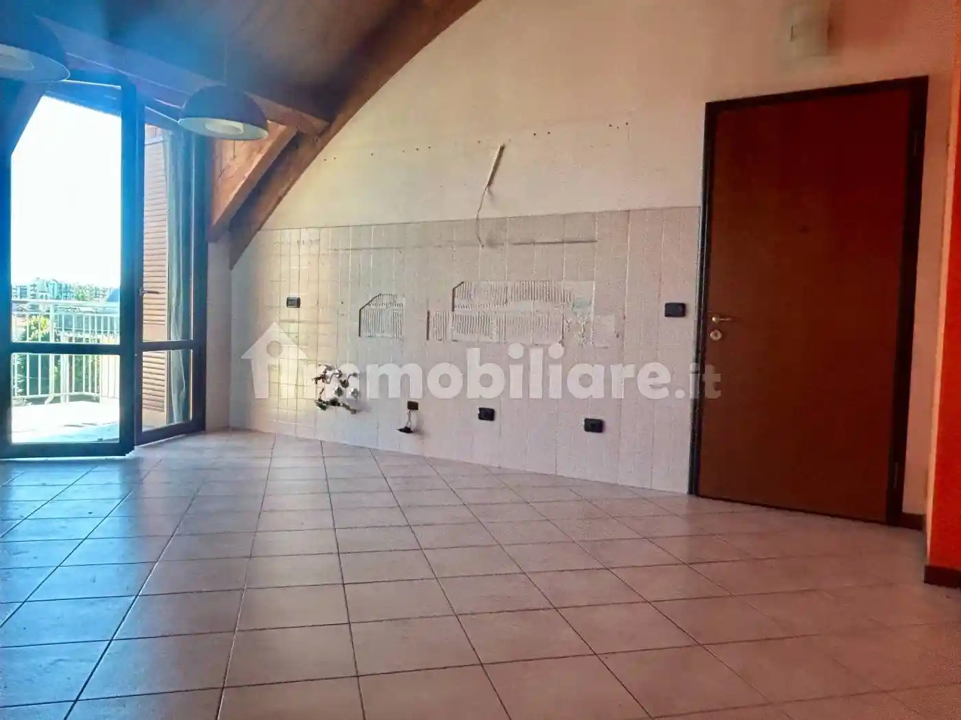 Appartamento in vendita a Limbiate