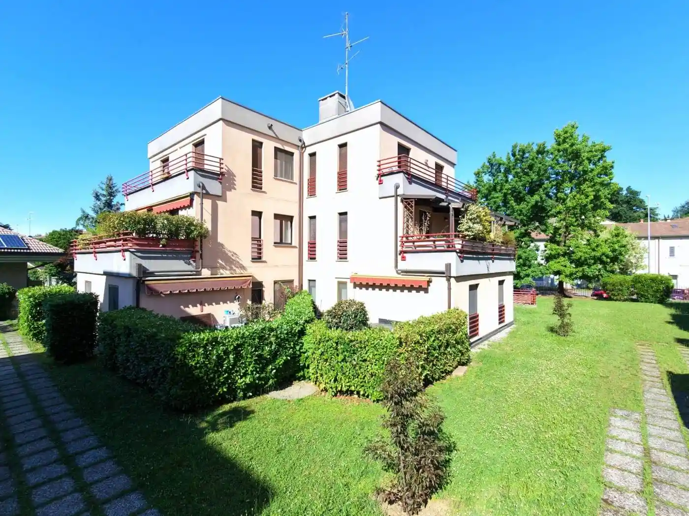 Appartamento in vendita a Vedano al Lambro