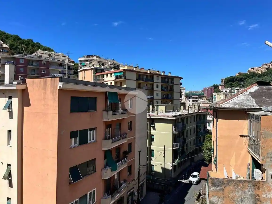 Appartamento in vendita a Genova