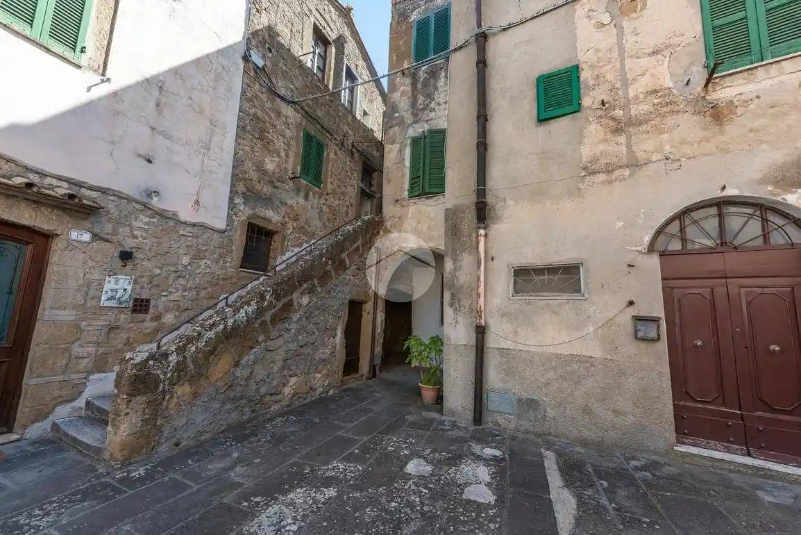 Appartamento in vendita a Pitigliano