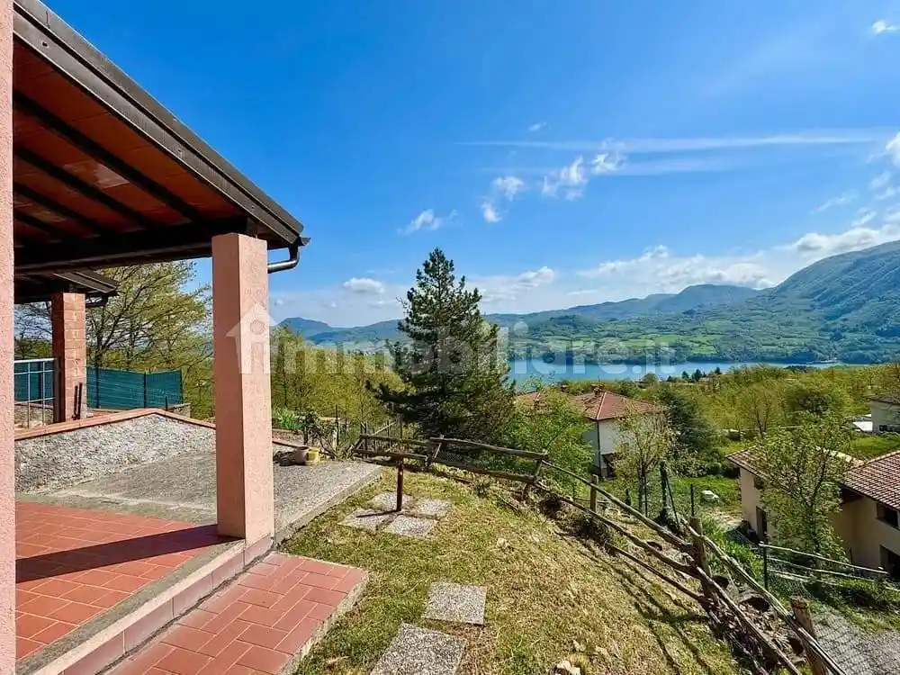 Casa indipendente in vendita a Castel di Casio
