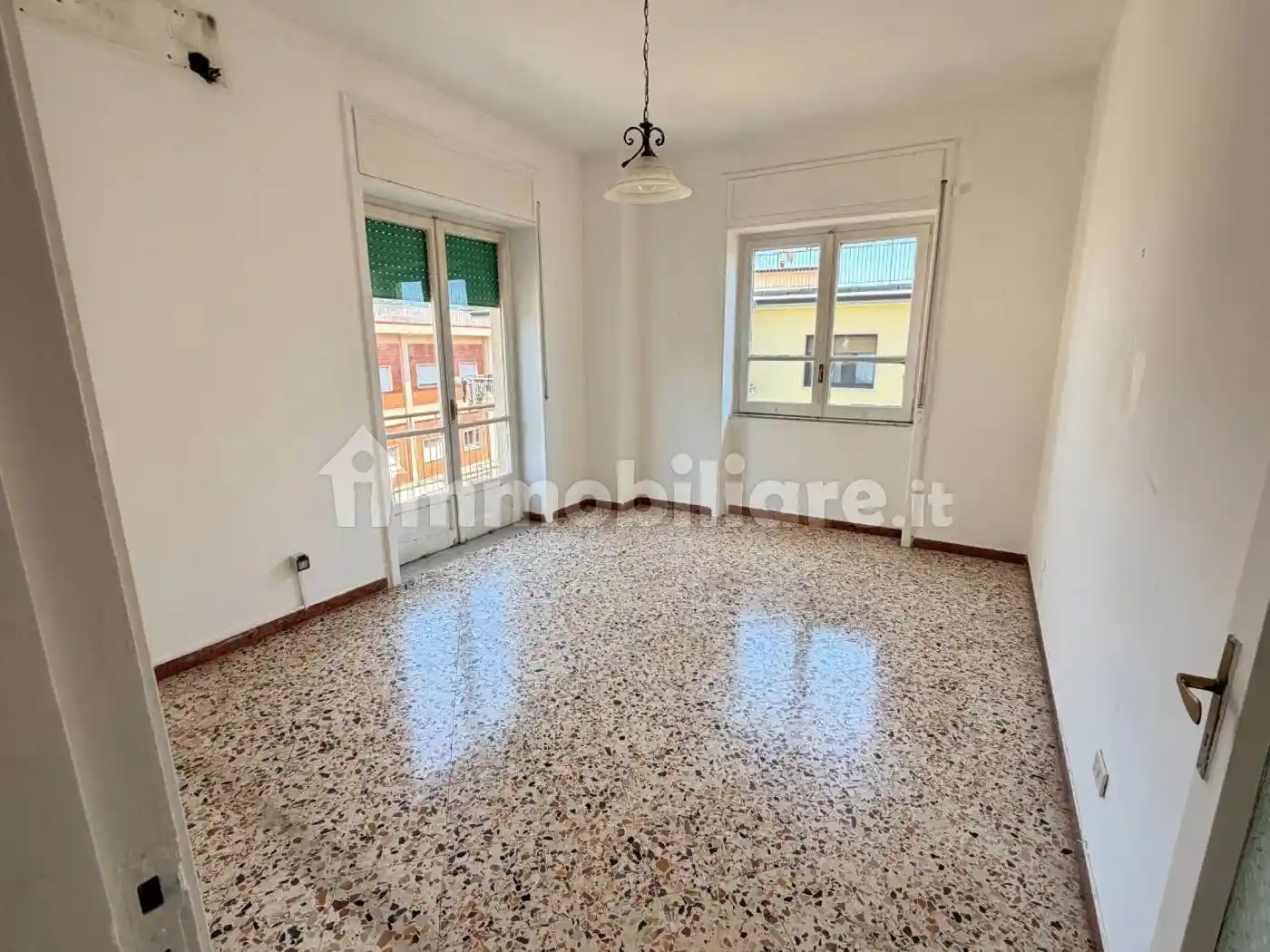 Appartamento in vendita a Salerno