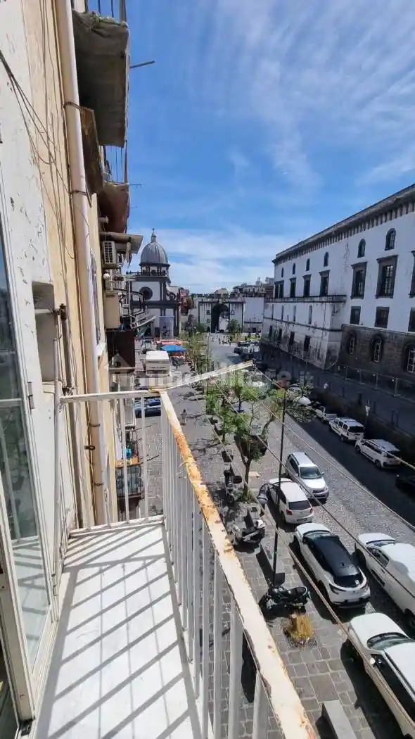 Appartamento in vendita a Napoli