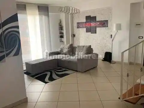 Appartamento in vendita a Aci Catena