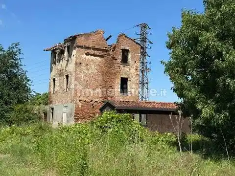 Villa in vendita a Casale Monferrato